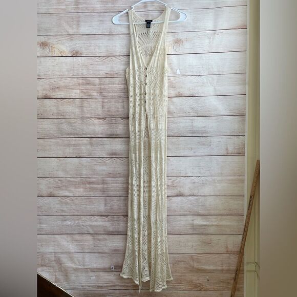 RUE 21 COTTON CROCHETED MAXI COVERUP IN CREAM - Picture 1 of 9